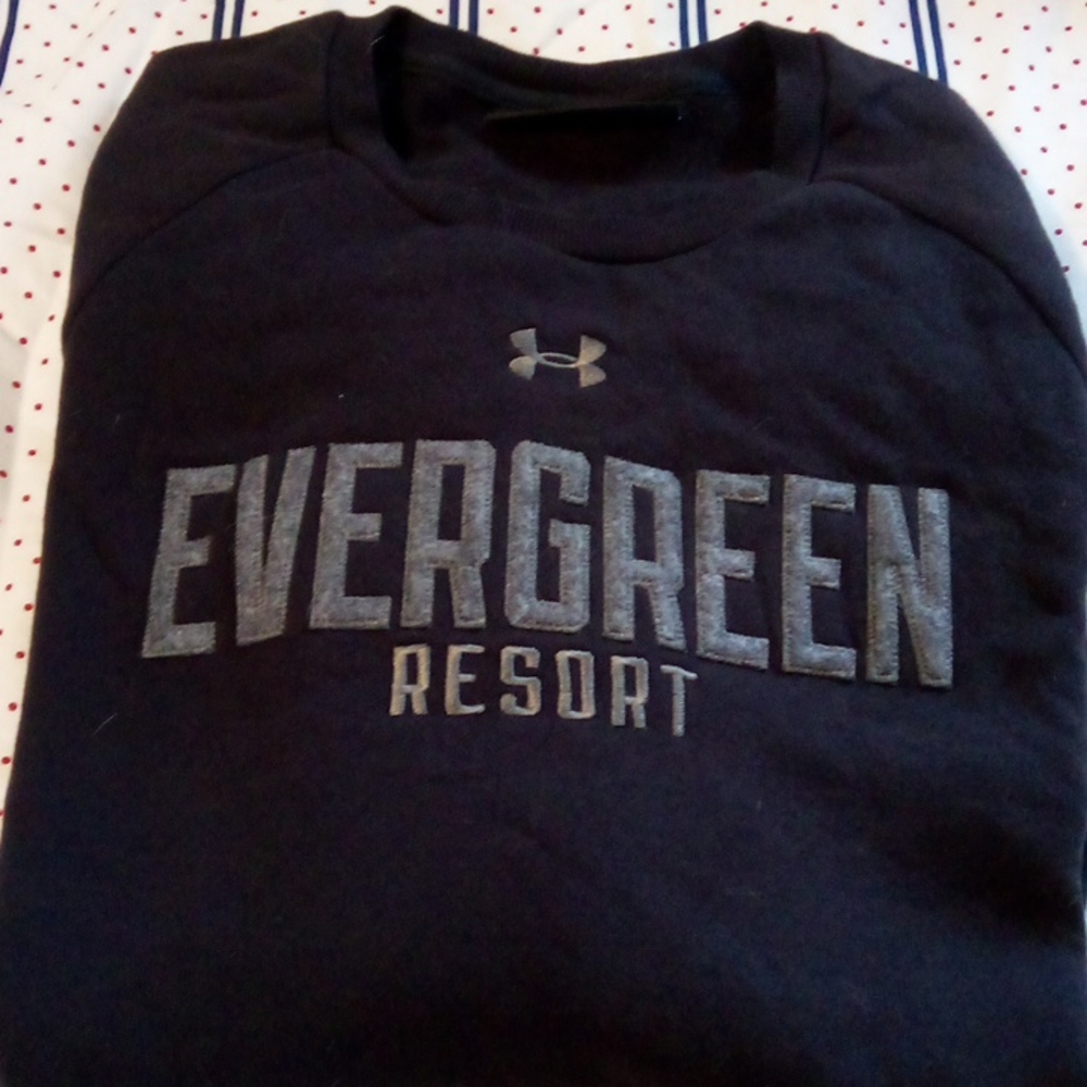 Under armour sweat shirt